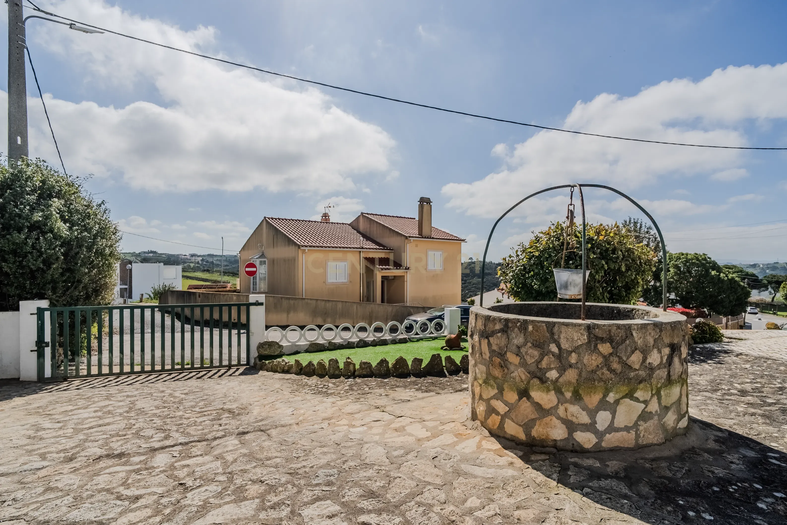 Moradia T2 Duplex - Mafra - Image 24
